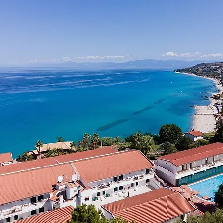 Santa Lucia Hotel