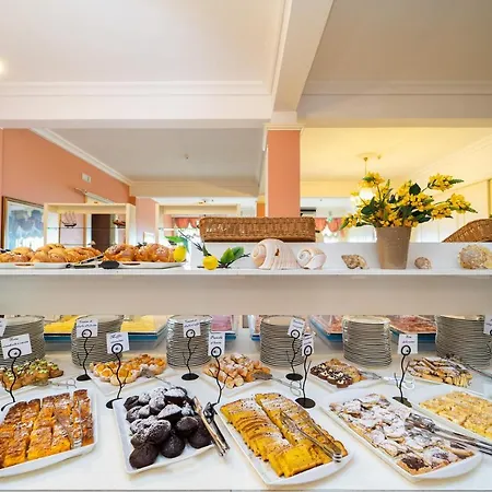 Santa Lucia Отель Паргелия