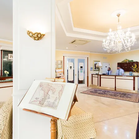 Santa Lucia 4* Паргелия