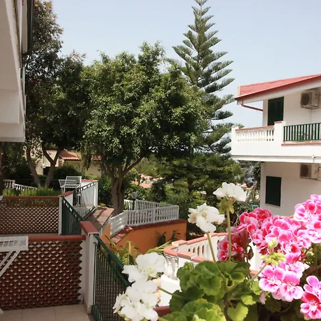 Santa Lucia Отель