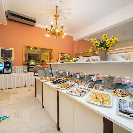 Santa Lucia Hotel 4*