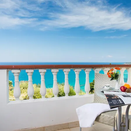 Hotel Santa Lucia 4*