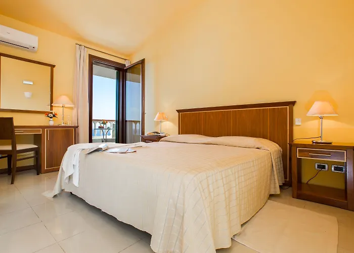 Santa Lucia 4*