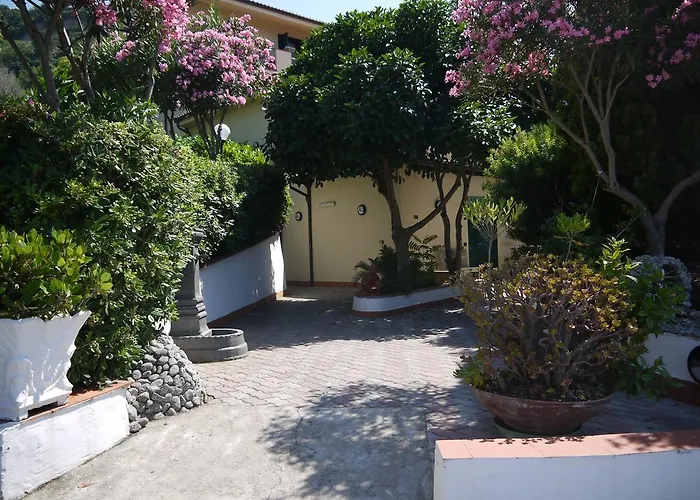 Hotel Santa Lucia 4*